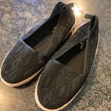 American Eagle Outfitters Shoes | American Eagle Slip Ons | Color: Black/Tan | Size: 7