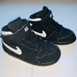 Nike Shoes | Boys Nike Size 8c. | Color: Black/White | Size: 8b
