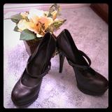 Jessica Simpson Shoes | Simpson Platform Heel | Color: Black | Size: 8.5