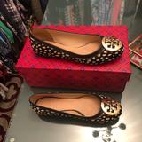 Tory Burch Shoes | 100% Authentic Tory Burch Polka Dot Shoes. | Color: Black/White | Size: 6.5