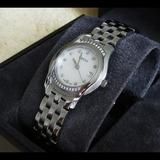 Gucci Jewelry | Gucci 5500l Ladies Watch Mother Of Pearl | Color: Silver | Size: Os