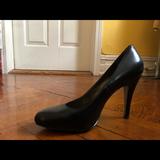 Jessica Simpson Shoes | Black Pumps. | Color: Black | Size: 10