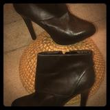 Jessica Simpson Shoes | Black Jessica Simpson Round Toe Shoes Size 8 | Color: Black | Size: 8