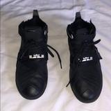 Nike Shoes | Boys Lebron Basketball Shoes | Color: Black | Size: 5.5bb