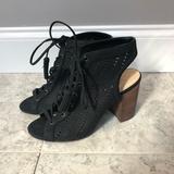 Jessica Simpson Shoes | Jessica Simpson Black Heels | Color: Black/Brown | Size: 7.5
