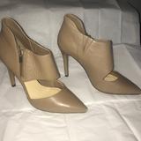 Jessica Simpson Shoes | Leather Jessica Simpson Pointed Toe Heels | Color: Tan | Size: 10