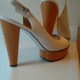 Jessica Simpson Shoes | Jessica Simpson Platform Heels | Color: White | Size: 8.5