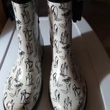 Jessica Simpson Shoes | Jessica Simpson Rubber Rain Boots | Color: Black/White | Size: 7