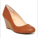 Jessica Simpson Shoes | Jessica Simpson Sampson Wedge Pump Nwt | Color: Brown/Tan | Size: 6.5