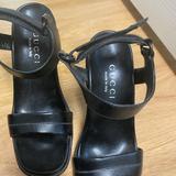 Gucci Shoes | Gucci Black Leather Heals | Color: Black | Size: 6.5