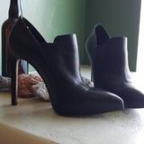 Nine West Shoes | Nine West Black Leather Pointed Toe Stiletto 10w | Color: Black | Size: 10