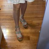 American Eagle Outfitters Shoes | American Eagle Gilda Platform Sandal | Color: Gray | Size: 9.5