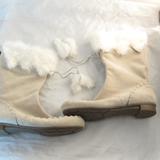 Nine West Shoes | Nine West Suede Rabbit Fur Moccasin Boots 8.5 | Color: Cream/White | Size: 8.5