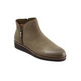 Women's Wesley Boot by SoftWalk in Olive (Size 9 1/2 M)