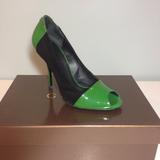 Gucci Shoes | Authentic Gucci Peep Toe Two Tone Leather Pumps Like New | Color: Black/Green | Size: 6