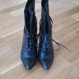 Nine West Shoes | Beautiful Stiletto Ankle Boots | Color: Black | Size: 6
