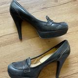 Nine West Shoes | Nine West Black Leather Pumps Heels Size 7.5 | Color: Black | Size: 7.5