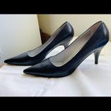 Gucci Shoes | Gucci Embossed Leather Classic Black Pump 101 2541 | Color: Black | Size: 11 B