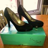 Jessica Simpson Shoes | Jessica Simpson Suede Heels | Color: Black | Size: 6.5