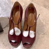 Gucci Shoes | Gucci Scarlatti T-Strap Peep Toe Heels 8.5 | Color: Purple | Size: 8.5