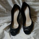 Nine West Shoes | Nine West Black Lace Peep Toe Pump. | Color: Black | Size: 8