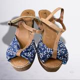 American Eagle Outfitters Shoes | American Eagle Bandana Sandal Sz 8 | Color: Blue/Tan | Size: 8