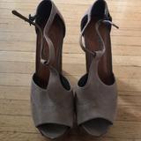 Jessica Simpson Shoes | Jessica Simpson Dany Platform | Color: Tan | Size: 9