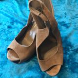 Jessica Simpson Shoes | Jessica Simpson Brn Suede Leather Peep Toe Sling Back Heels Hidden Platform 8.5 | Color: Brown | Size: 8.5