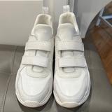 Michael Kors Shoes | Michael Kors White Keeley Trainer Euc | Color: White | Size: 10