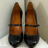 Gucci Shoes | Gucci Patent Leather Mary Janes W Small Platform. 4 Heel. Size 36 12 | Color: Black | Size: 6.5