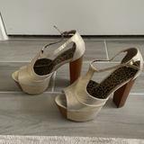 Jessica Simpson Shoes | Jessica Simpson Dany Gold Platform Heels Size 8 | Color: Brown/Gold | Size: 8.5