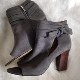 Nine West Shoes | Nine West Womens Peep Toe Heels | Color: Gray | Size: 11