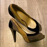 Nine West Shoes | Nine West Parnisa Black, Tan & Olive Peep Toe Suede Platform Pump Sz 7.5 Guc | Color: Black/Green | Size: 7.5