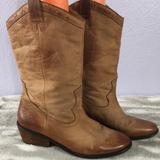 Jessica Simpson Shoes | Jessica Simpson Leather Distressed-Cowboy Boot 9.5 | Color: Brown/Tan | Size: 9.5
