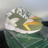 Nike Shoes | Nike Air Huarache X Stussy ((Final Price Drop!!!)) | Color: Green/White | Size: 9
