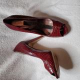 Nine West Shoes | Burgundy Textured 5 Inch Heels | Color: Black/Red | Size: 10