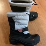 The North Face Shoes | Euc Boys Northface Snow Boots | Color: Black/Gray | Size: 3b