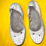 Jessica Simpson Shoes | Jessica Simpson Leather Ballerina Slippers Off White Cream Size 8.5 | Color: Cream | Size: 8.5