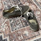 Vans Shoes | Authentic Vans Canvas Skate Shoes Gray Size 8 Womens | Color: Gray/White | Size: 8