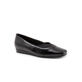 Wide Width Women's Vianna Loafer by SoftWalk in Black Patent (Size 7 W)