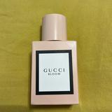 Gucci Makeup | Gucci Bloom Bloom Eau De Parfum 1 Fl Oz | Color: White | Size: 1 Fl Oz
