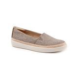 Women's Accent Slip On By Trotters, Sage Green 8.5 Double Wide