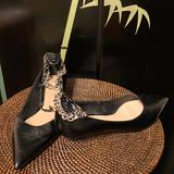 Zara Shoes | A Black Leather Zara Woman Kitten Heel Pointy Toe Shoe In Size 37 | Color: Black | Size: 7