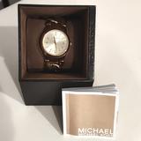 Michael Kors Jewelry | Michael Kors Womens Runway Twist Chronograph Watch Chain Link Band | Color: Gold/White | Size: Os