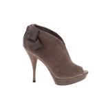 Vera Wang Ankle Boots: Slip On Stilleto Casual Brown Solid Shoes - Women's Size 8 1/2 - Peep Toe