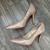 Jessica Simpson Shoes | Jessica Simpson Nude Pointed Toe Heel | Color: Cream/Tan | Size: 8