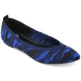 Wide Width Women's Women's Tru Comfort Foam Karise Flat by Journee Collection in Blue (Size 12 W)