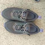 The North Face Shoes | North Face Big Kids Girls Hedgehog Hiking Shoes Size 3.5 | Color: Gray/Purple | Size: 3.5g
