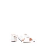 Nayely Sandal