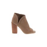 Vince Camuto Ankle Boots: Chelsea Boots Chunky Heel Boho Chic Tan Print Shoes - Women's Size 8 1/2 - Peep Toe